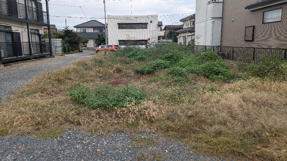 草刈り中